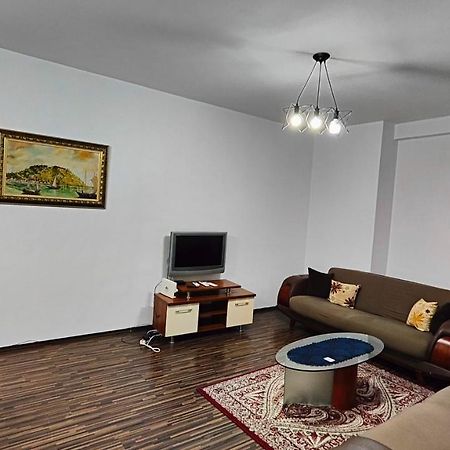 Appartamento Familiare Di Toni Shkoder Exterior photo