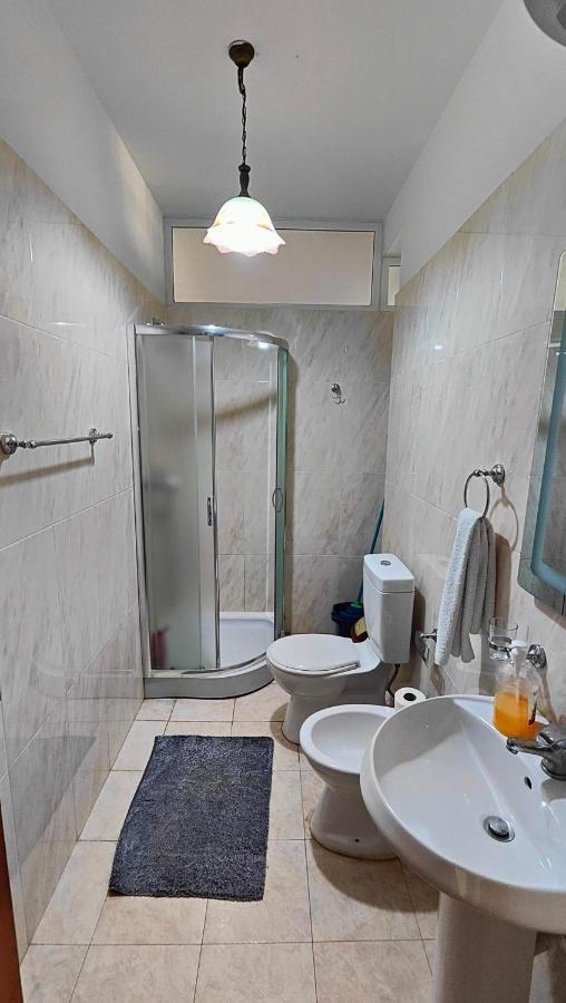 Appartamento Familiare Di Toni Shkoder Exterior photo